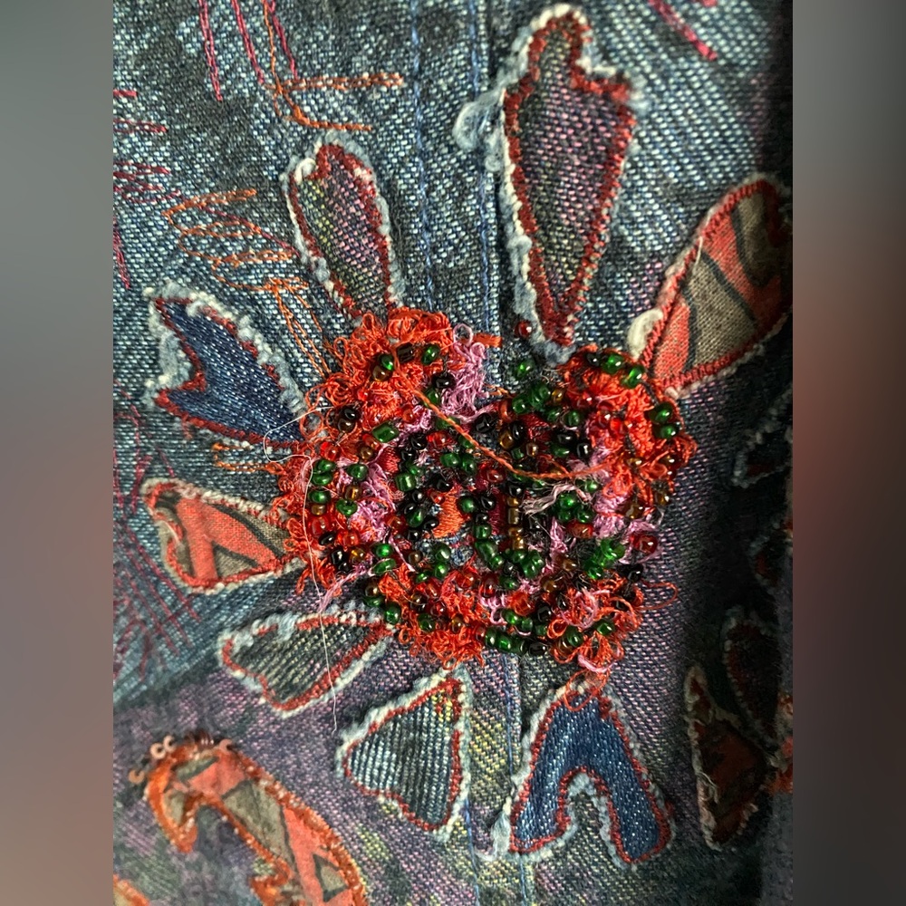 CHICO'S Floral Soutache Crewel Embroidered Denim Jacket Size 2 Large Cotton - Picture 8 of 14